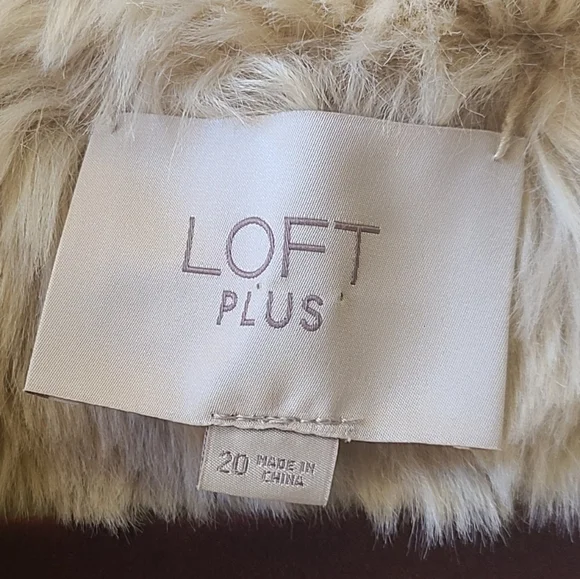 LOFT Plus Faux Suede & Fur Vest Reversible Waterfall 20 - Picture 5 of 5
